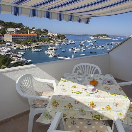 Mar E Sol Apartment Hvar Town